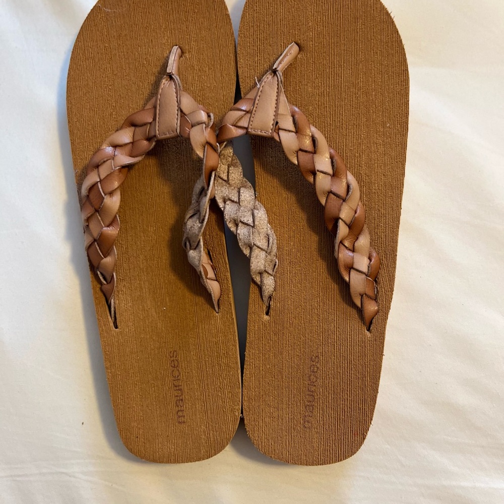 NWOT Maurices Tan Braided Flip Flops NEW NEVER WORN Size 12